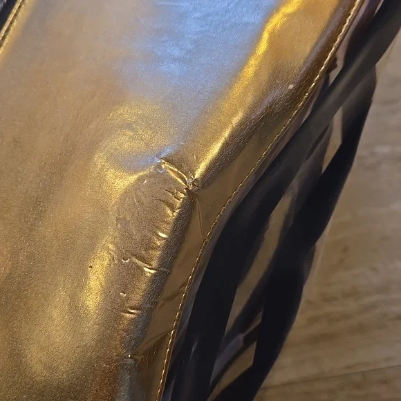 Lilly Pulitzer Shoreline "Raise the Sails" Vinyl Tote Bag - Picture 8 of 14